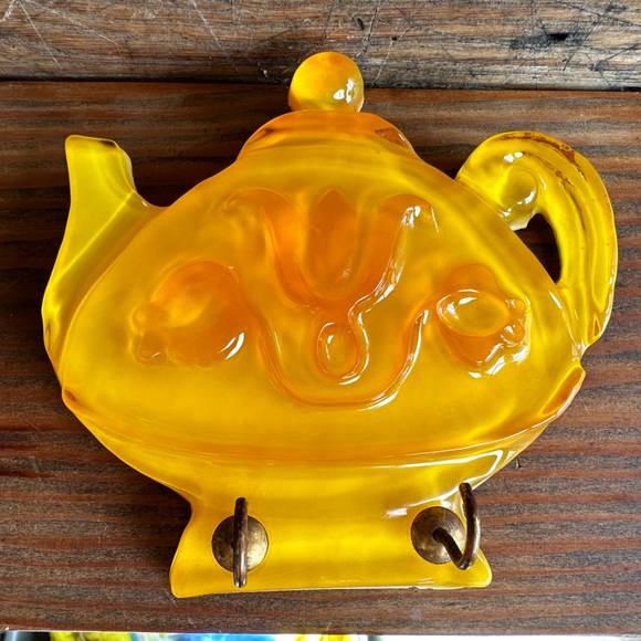 Vintage teapot key rack - Picture 5 of 7
